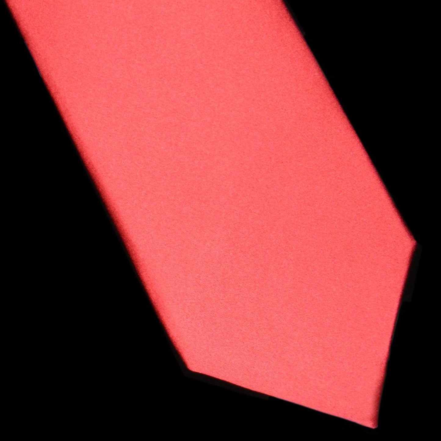 coral tie by german valdivia