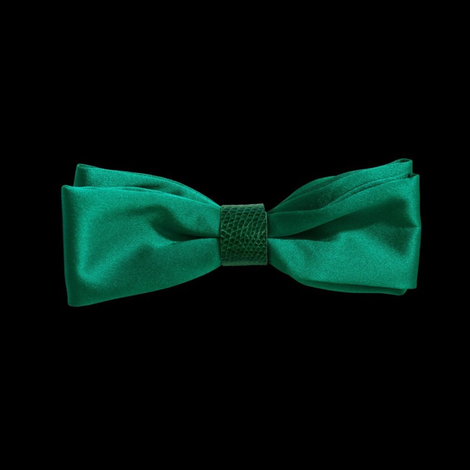 Emerald Green silk pre tied bow tie by German Valdivia