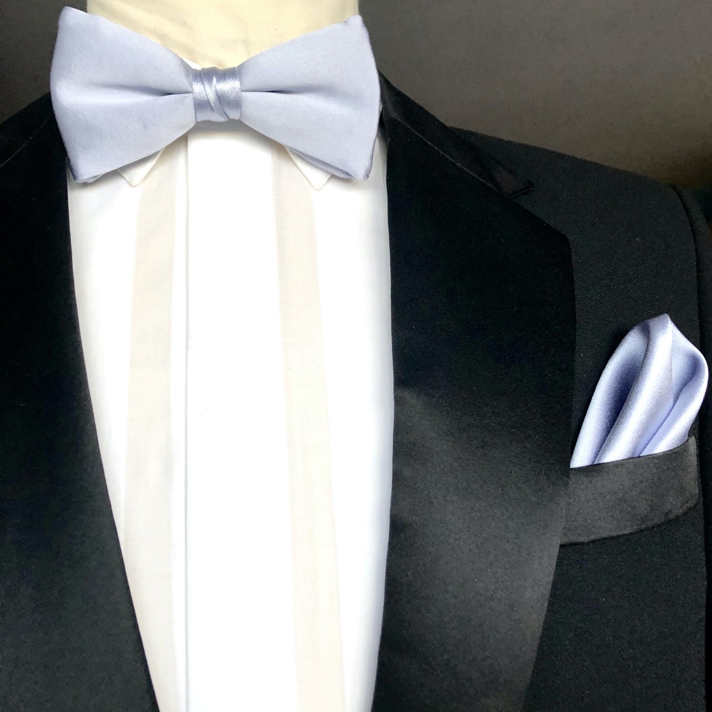 Lavender Silk Pre Tied Bow Tie with Lavender Silk Pocket Square
