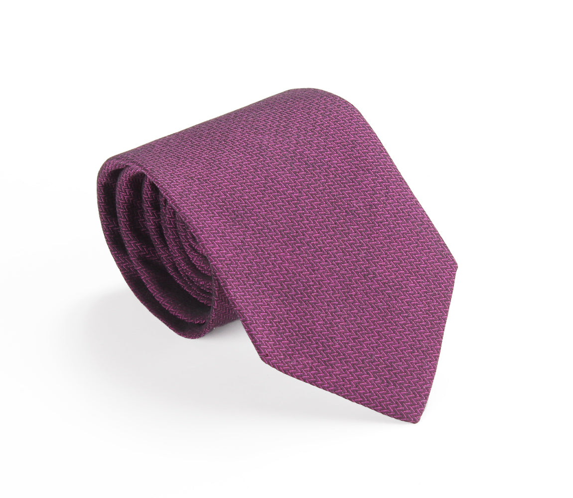 Skinny Magenta Black Zig Zag Tie